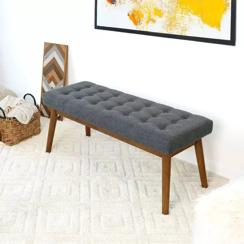 Panca moderna trapuntata in tessuto imbottito con struttura in legno massello, 109 cm L x 40 cm P x 47 cm A - Disponibile in più colori