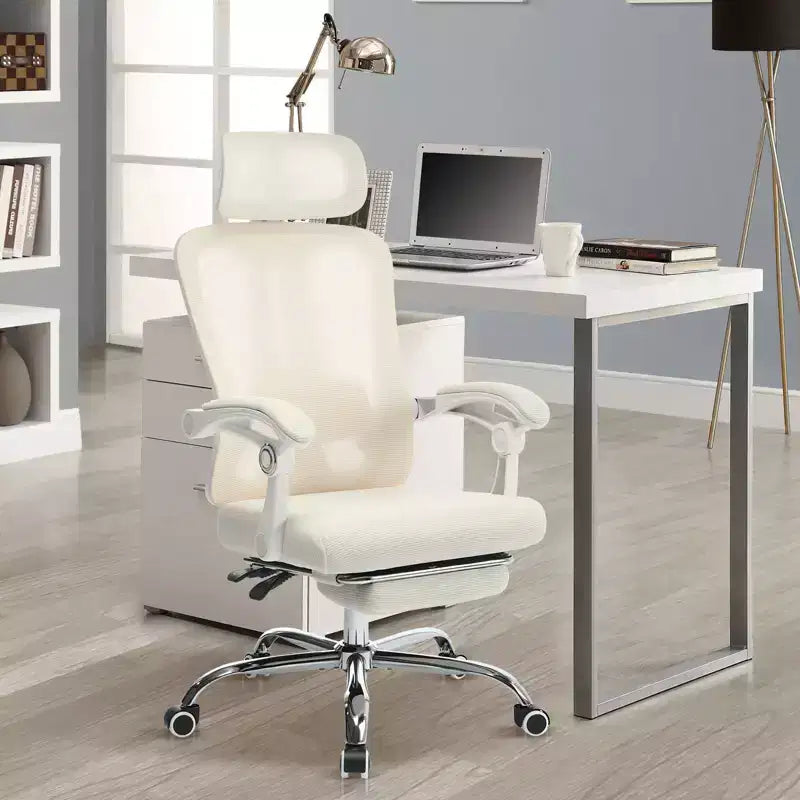 Sedia ergonomica reclinabile con schienale alto in mesh, poggiapiedi estraibile, supporto lombare e poggiatesta regolabili, per ufficio domestico e sala gaming