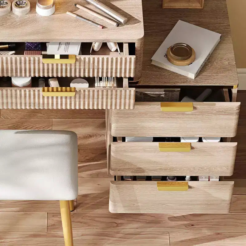 Toeletta a 7 cassetti con specchio a LED, gambe in metallo e sgabello in PU
